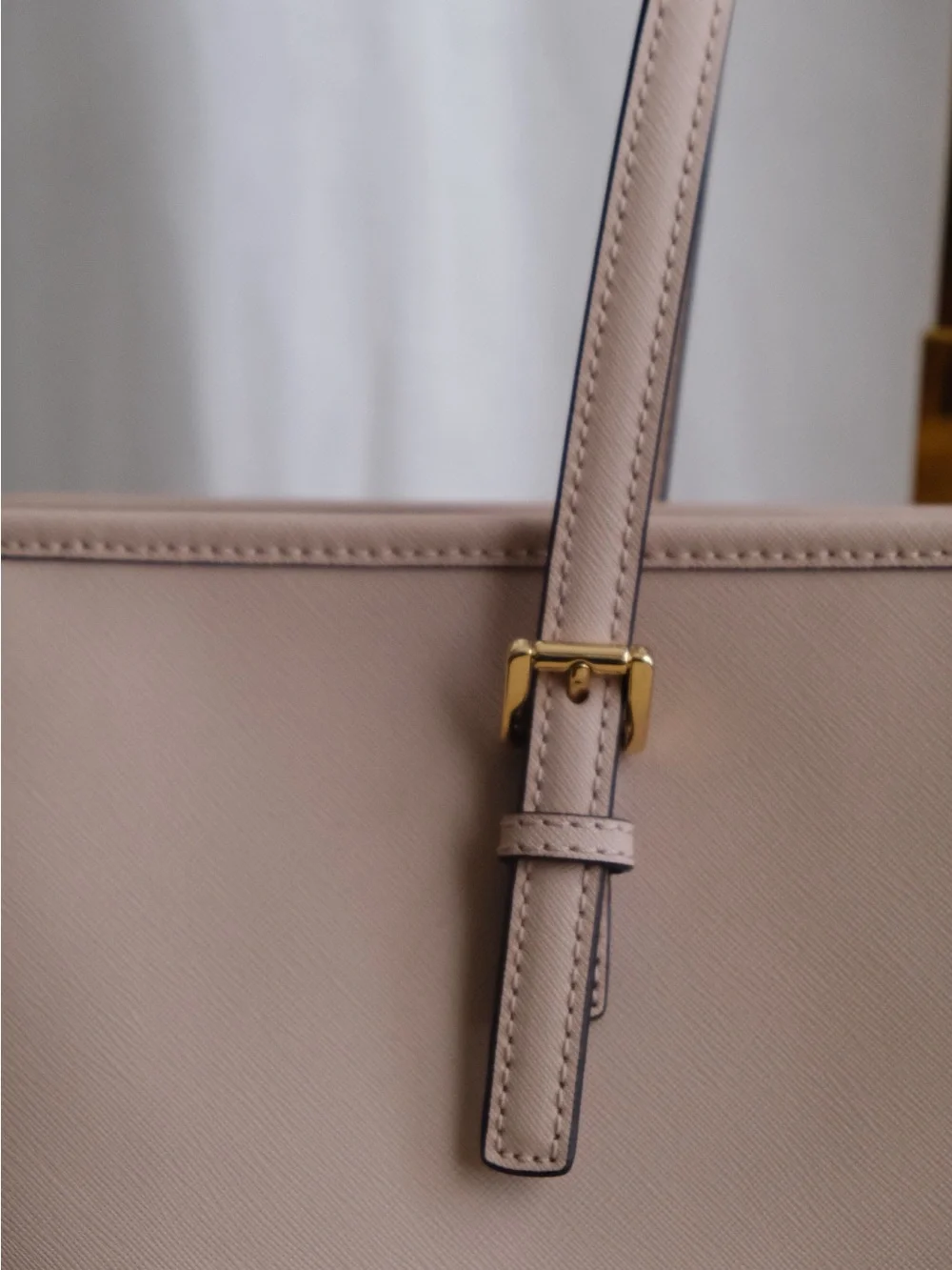 Michael Kors Multifunction Jet Set Travel Saffiano Leather Tote